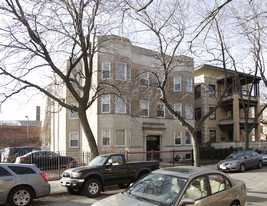 937 W Belle Plaine Ave Apartments