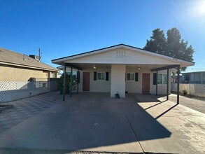 2950 E Neal Ave in Kingman, AZ - Building Photo - Building Photo