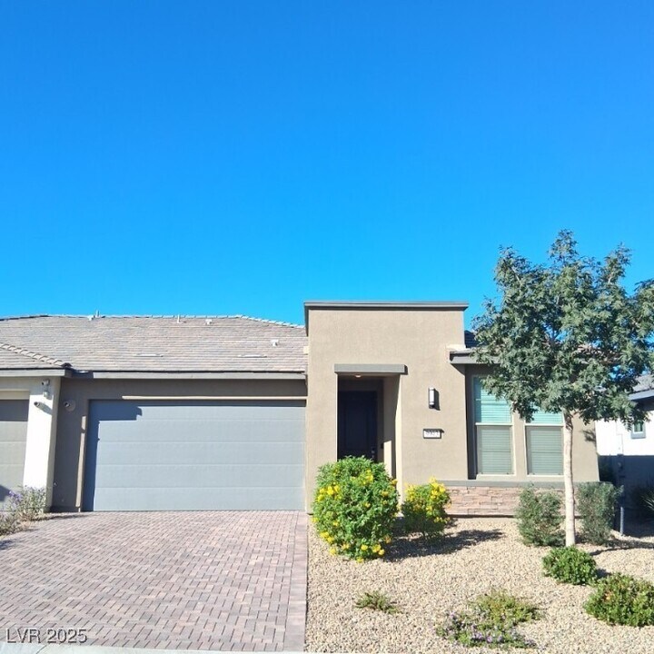 9903 Spinel Pl in Las Vegas, NV - Building Photo
