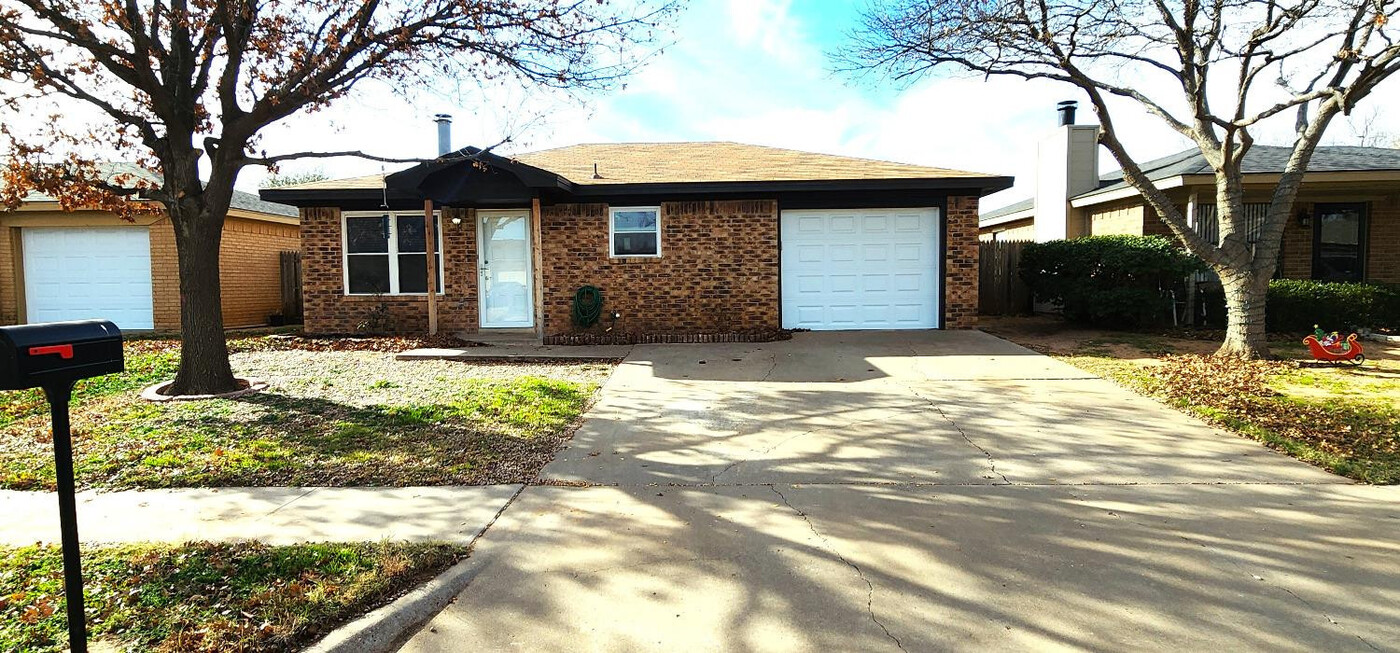 9616 Durham Ave in Lubbock, TX - Building Photo