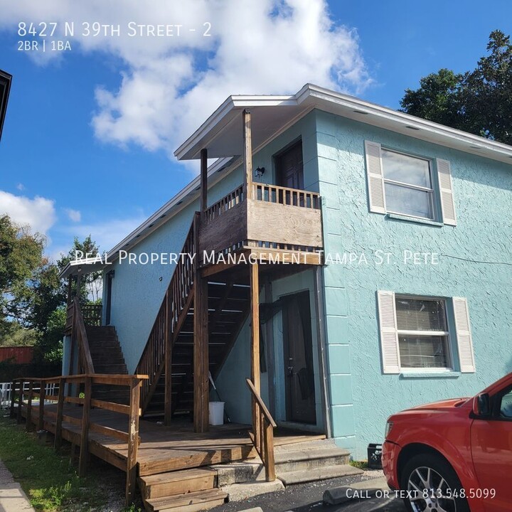 8427 N 39th St in Tampa, FL - Building Photo