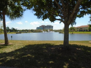 9800 Quinta Artesa Way in Ft. Myers, FL - Building Photo - Building Photo