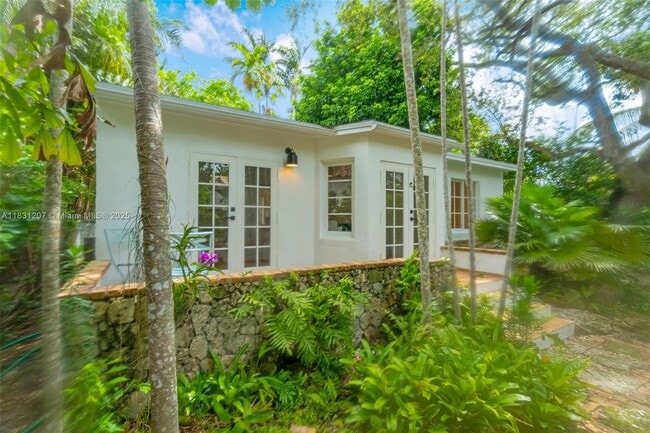 4151 El Prado Blvd in Miami, FL - Building Photo - Building Photo