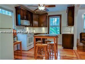 4501 Prairie Ave, Unit 8 in Miami, FL - Building Photo - Building Photo