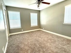 3526 Blackstone Run in San Antonio, TX - Foto de edificio - Building Photo