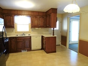 859 Cindy Ln in Lititz, PA - Building Photo - Building Photo