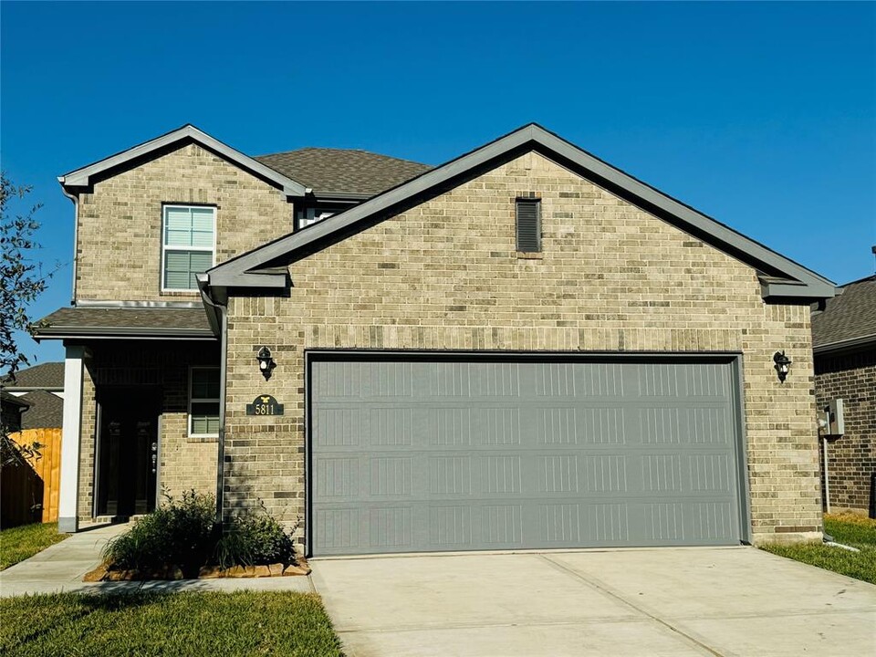 5811 Blue Grama Dr in Katy, TX - Building Photo