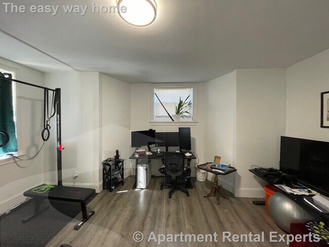 475 Highland Ave, Unit #6 in Malden, MA - Foto de edificio - Building Photo