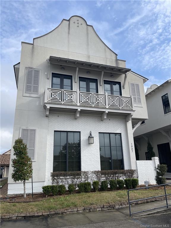 property at 1007 Camellia Blvd