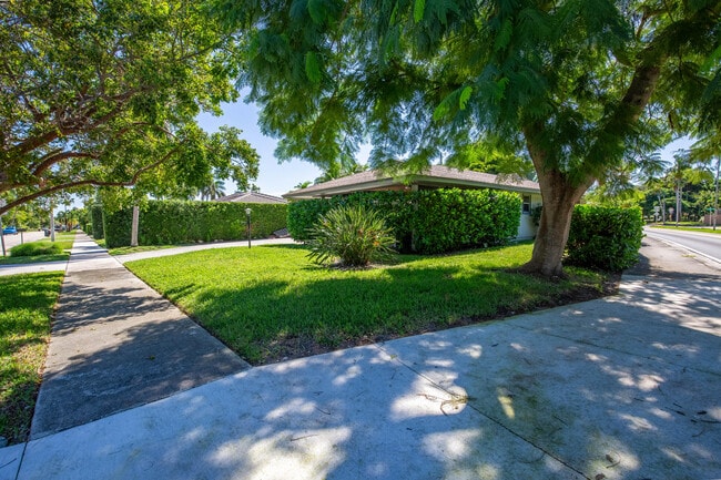 187 Auburn Dr in Lake Worth Beach, FL - Building Photo - Building Photo