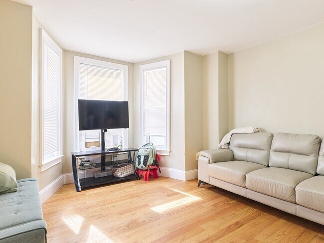 69 Parker St in Chelsea, MA - Building Photo - Building Photo