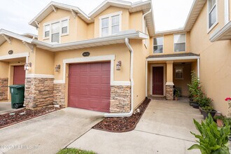 8870 Inlet Bluff Dr in Jacksonville, FL - Building Photo - Building Photo