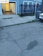 3532 San Leandro St in Oakland, CA - Building Photo - Building Photo