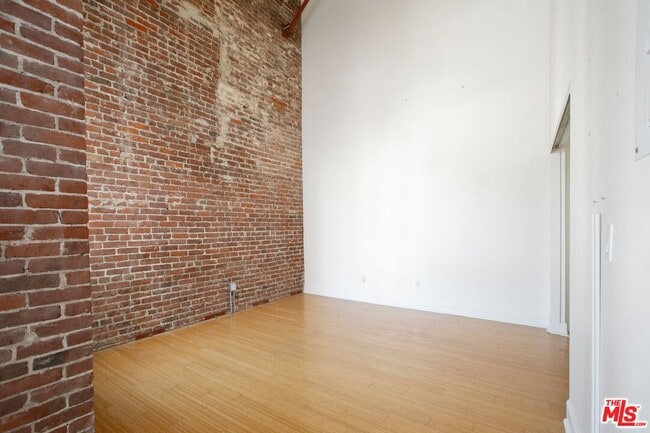 253 S Broadway in Los Angeles, CA - Building Photo - Building Photo