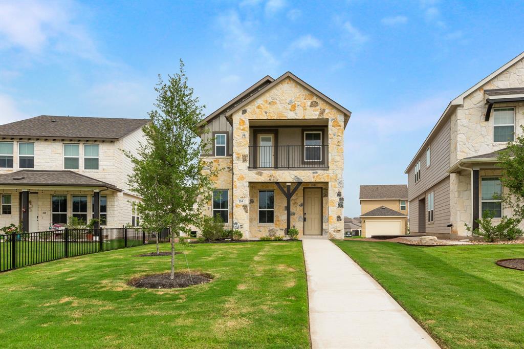 354 Lost Mine Peak Ln in Dripping Springs, TX - Building Photo