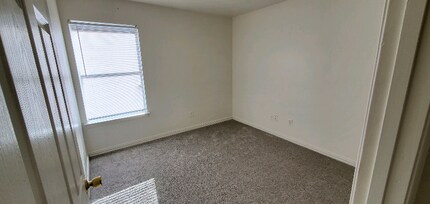 13639 Biggs St in Dallas, TX - Building Photo - Building Photo