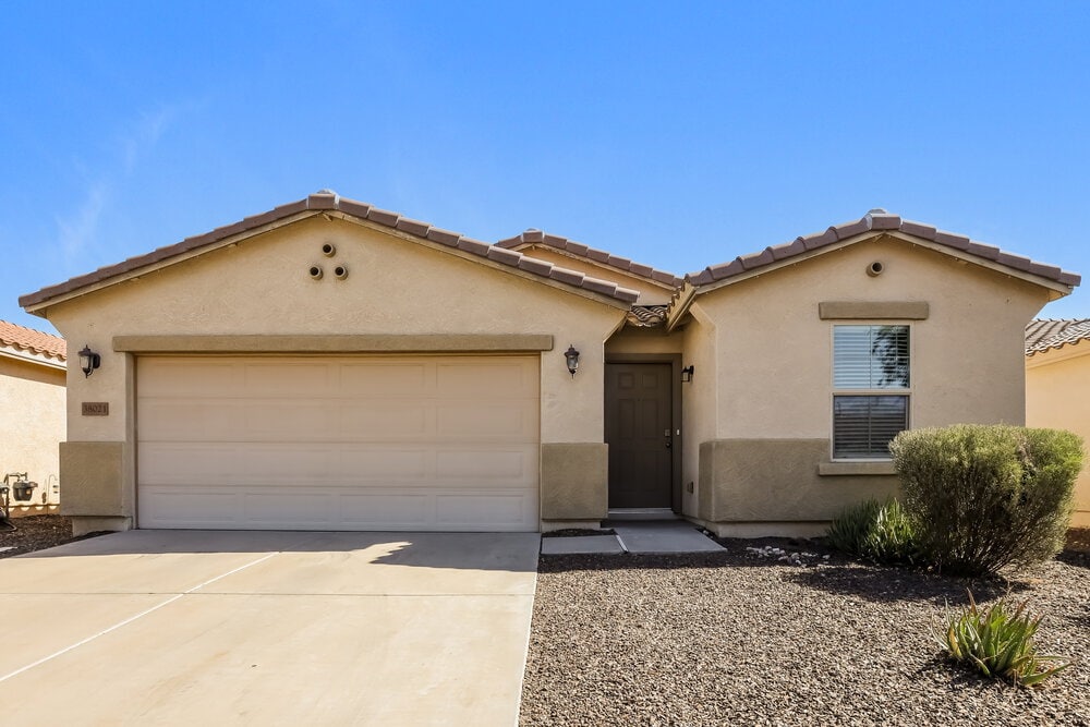 38021 N Carolina Ave in Queen Creek, AZ - Foto de edificio