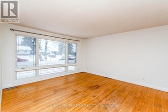 103 Sherwood St in Ottawa, ON - Building Photo - Building Photo