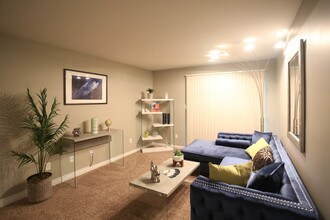 The Avalon Apartment Homes in Chesterfield, MO - Foto de edificio - Interior Photo