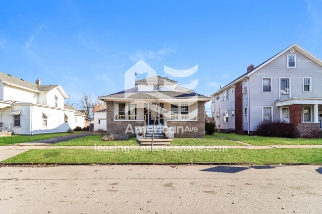 property at 3962 Woodhaven Dr