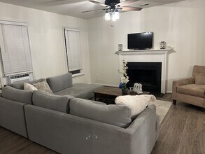 2401 Ports Landing in Chesapeake, VA - Building Photo - Building Photo