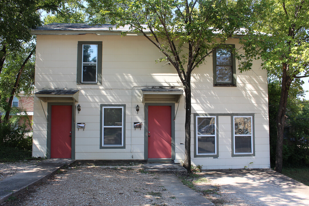 3305 Grooms St, Unit B in Austin, TX - Building Photo