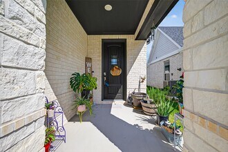 8047 Prospect Dr in Fulshear, TX - Building Photo - Building Photo