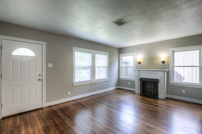 926 Dorothy St in Houston, TX - Building Photo - Building Photo