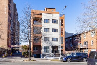 144-85 Roosevelt Ave in Flushing, NY - Building Photo - Building Photo