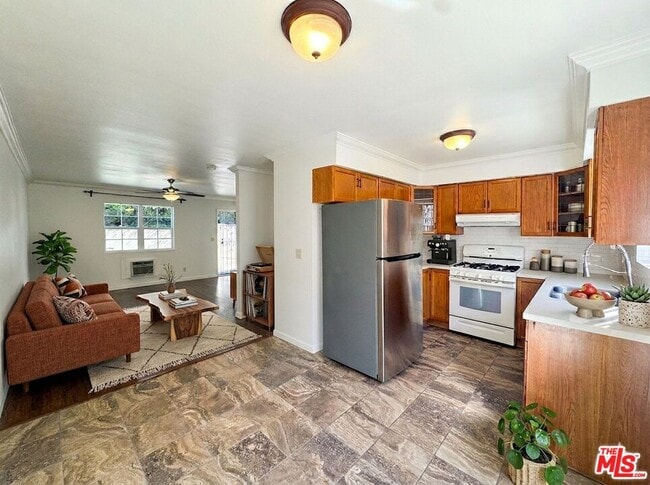 property at 750 Hyperion Ave