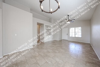 3533 W Sousa Ct in Anthem, AZ - Foto de edificio - Building Photo