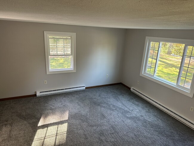 2 Old Brooklyn Turnpike, Unit Apt A in Windham, CT - Building Photo - Building Photo