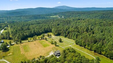 896 Melendy Hill Rd in Londonderry, VT - Building Photo - Building Photo