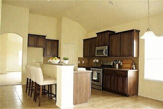 2912 Burwood Ln in Royse City, TX - Foto de edificio - Building Photo