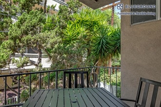 115 N Wetherly Dr in Los Angeles, CA - Building Photo - Building Photo