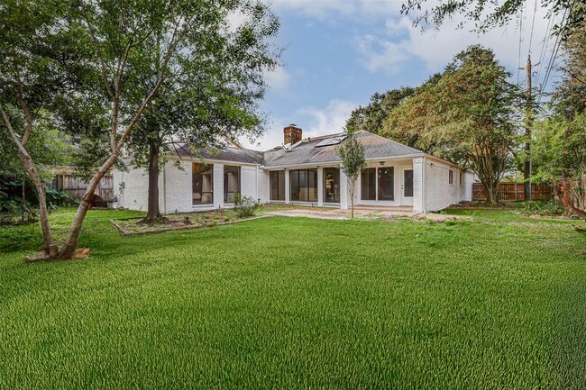 property at 10303 Chevy Chase Dr