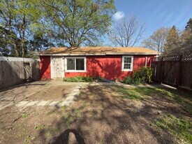 840 1/2 W 11th Ave in Chico, CA - Building Photo