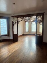 1921 N Pulaski Rd in Chicago, IL - Building Photo - Building Photo