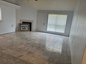 11922 Sulphur Springs Dr in Houston, TX - Building Photo - Building Photo