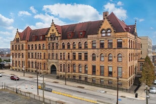 Fifth Avenue School Lofts in Pittsburgh, PA - Building Photo