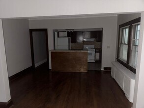 3233 Chicago Ave, Unit 2 in Minneapolis, MN - Building Photo - Building Photo