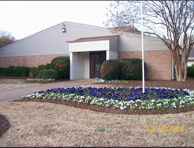 Boardtown Village in Starkville, MS - Foto de edificio - Building Photo