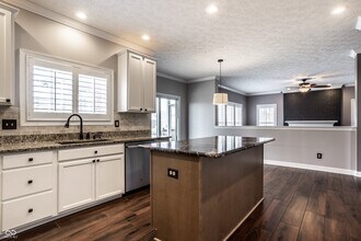 8102 Fairway Dr in Brownsburg, IN - Building Photo - Building Photo