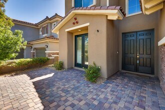 307 Oakrun Ct in Las Vegas, NV - Building Photo - Building Photo