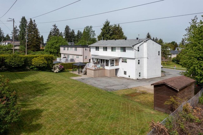 14030 Kalmar Rd in Surrey, BC - Building Photo - Building Photo