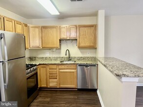 635 Constellation Square SE in Leesburg, VA - Building Photo - Building Photo