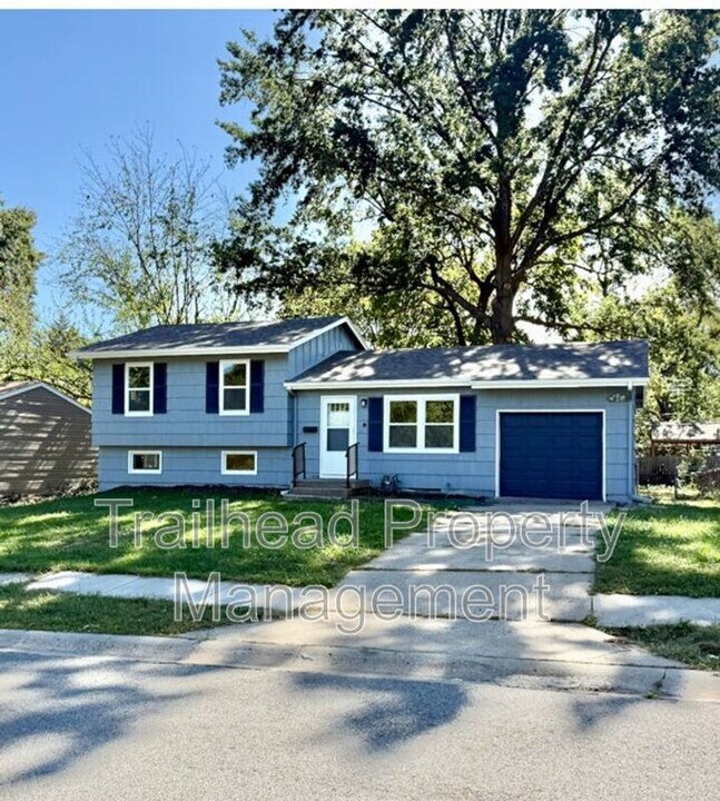 505 NE Short St in Lee's Summit, MO - Building Photo