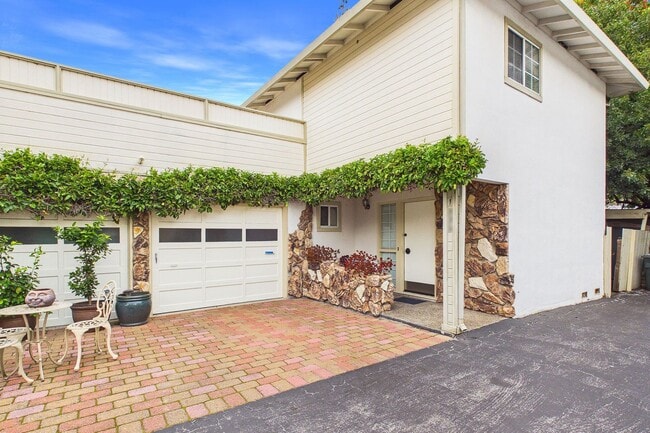 property at 1333 Regent St