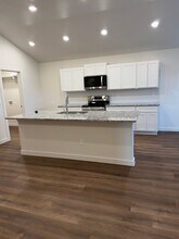 7007 14th St in Lubbock, TX - Building Photo - Building Photo