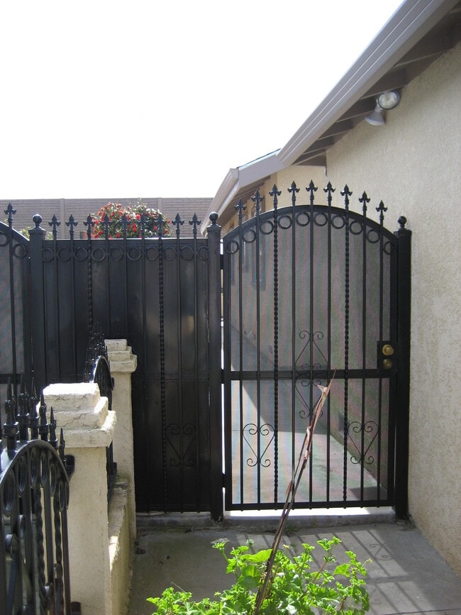 property at 26641 Eldridge Ave